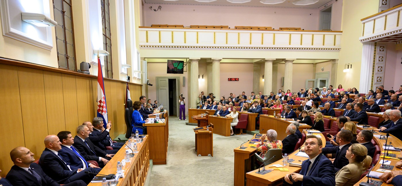 Croatian parliament votes confidence in new government